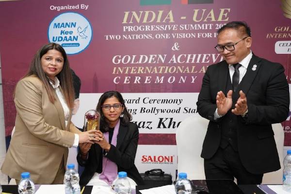 Alma Chopra get Golder achiever award